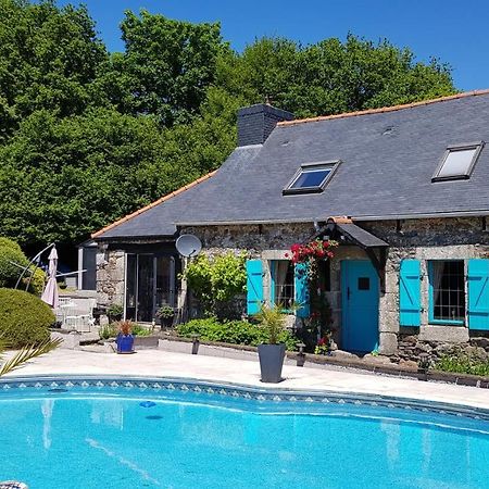 Maroux Vian Country Cottage Callac Bagian luar foto