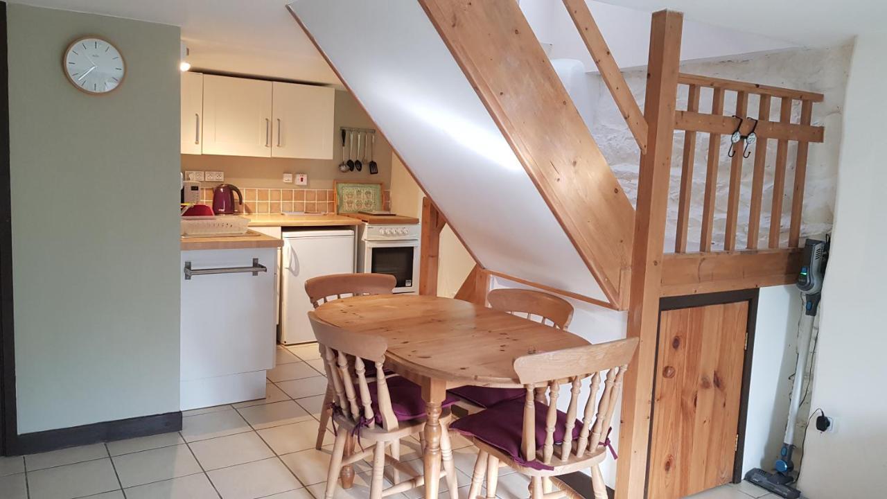 Maroux Vian Country Cottage Callac Bagian luar foto